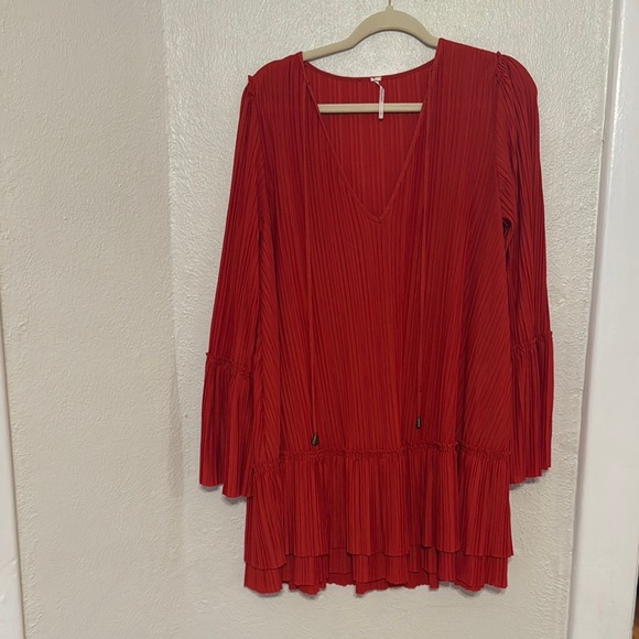 Free People Can’t Help It Mini Red Pleated Dress - Picture 2 of 4